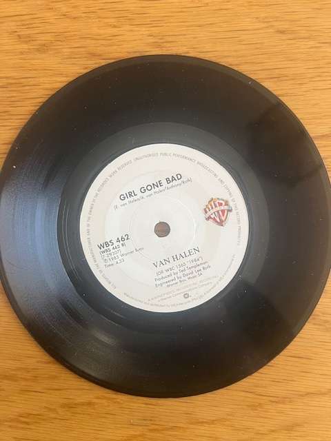 Mini Record: Van Halen - Girl gone bad & I'll wait. 1983.