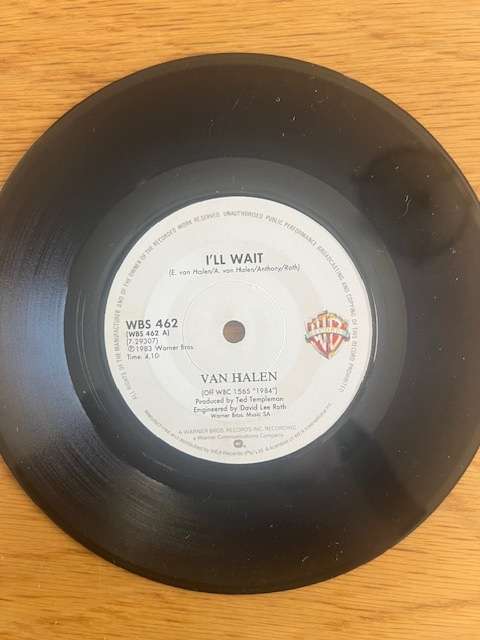 Mini Record: Van Halen - Girl gone bad & I'll wait. 1983.