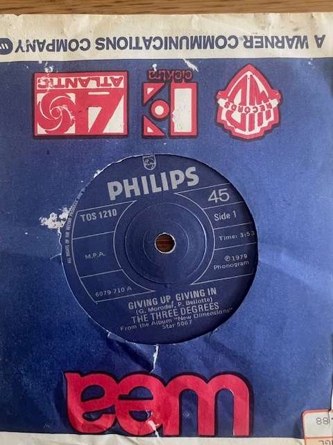Mini Record: The Three Degrees - Falling In Love Again &Giving Up Giving In. 1979.