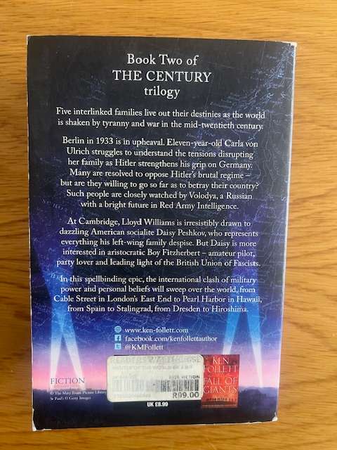 Book: Ken Follett - Winter of the World.