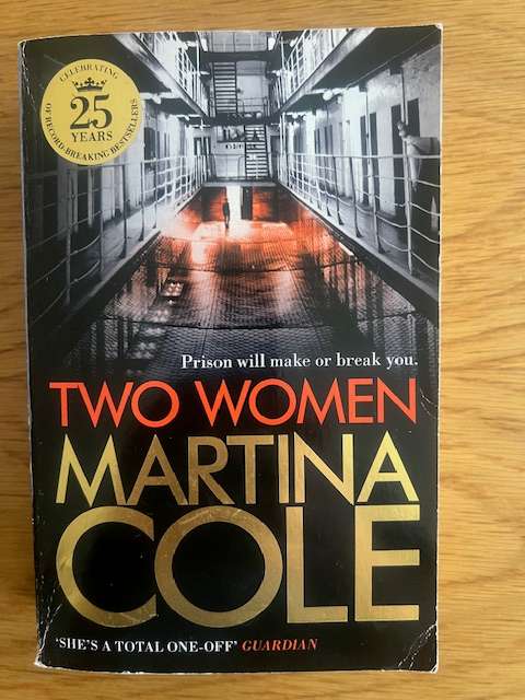 Book: Martina Cole. Two women