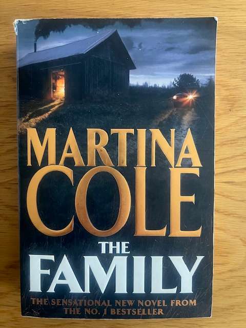 Book: Martina Cole. The family