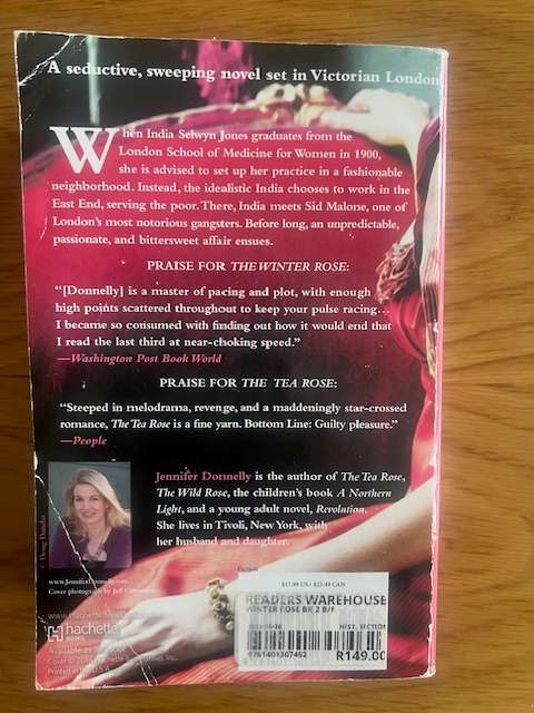 Book: Jennifer Donnelly. The winter rose.