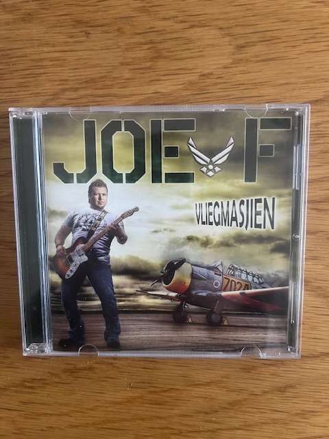 CD: Vliegmasjien.  Joe F. 2010