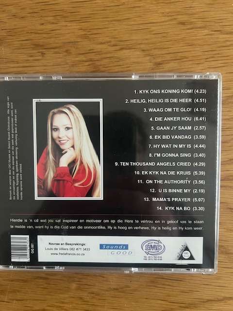 CD: Freda Francis.  Waag om te glo.
