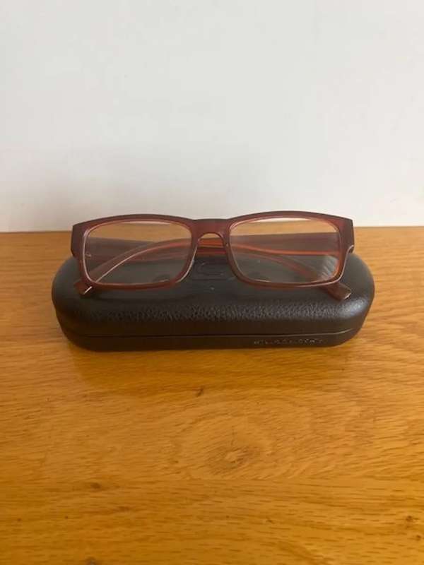 Used general reading glasses red