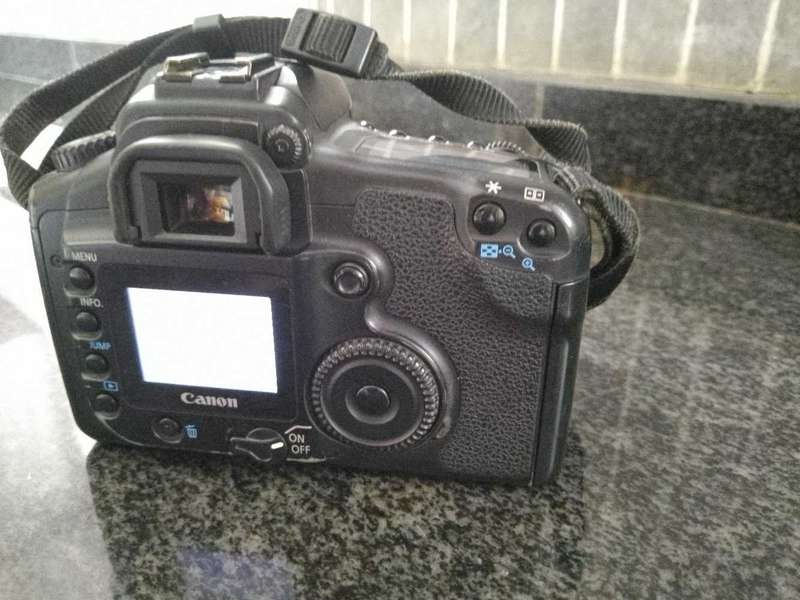 Canon 20D DSLR camera