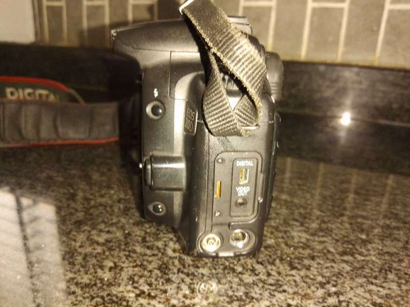 Canon 20D DSLR camera