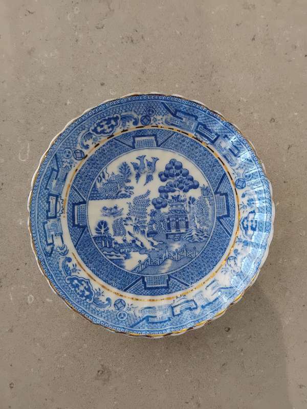 Lovely collection of blue collector's display plates. Grafton, Wedgewood and Willow.
