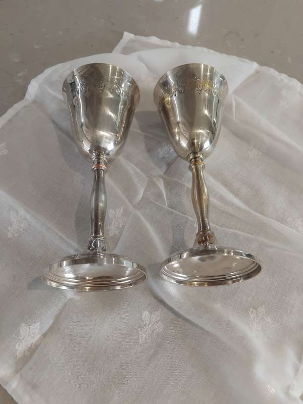 "BEAUTIFUL" Vintage pair Etched Silver-Plated - Cavalier made in England Goblet Retro Win Glass.