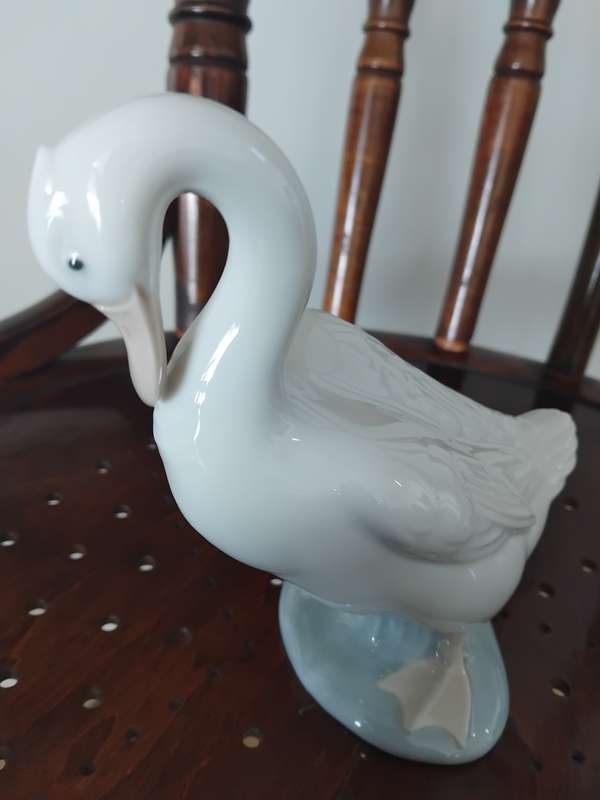 Vintage NAO Lladro Spain Porcelain White Goose Duck Figurine.