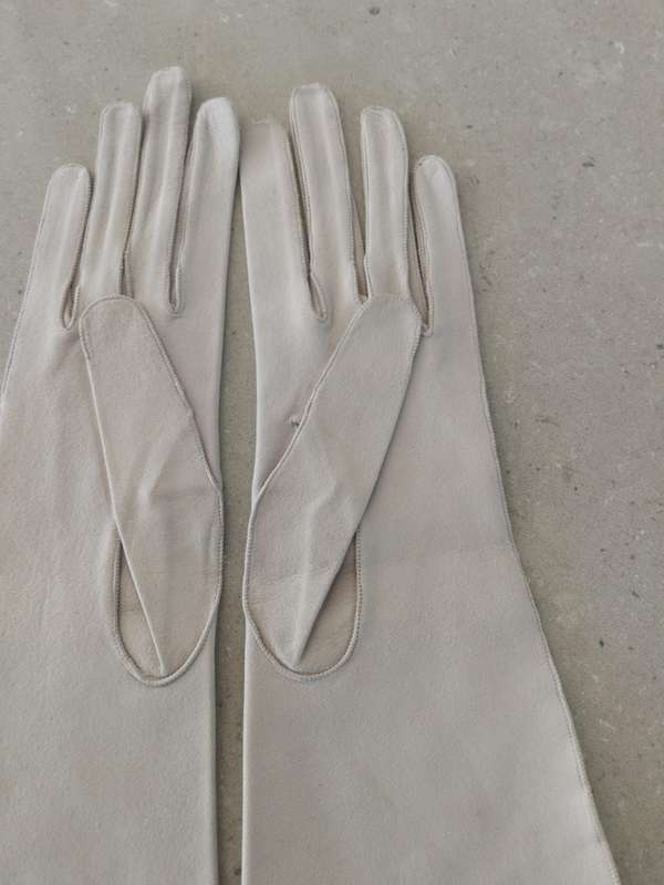 VINTAGE - Opera Length DENT'S D leather gloves foreign "Made in France"
