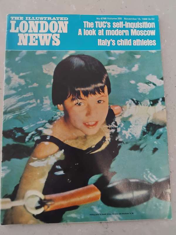 Vintage Magazine "The Illustrated London News November 15, 1969"