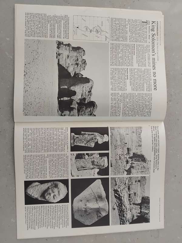Vintage Magazine "The Illustrated London News November 15, 1969"