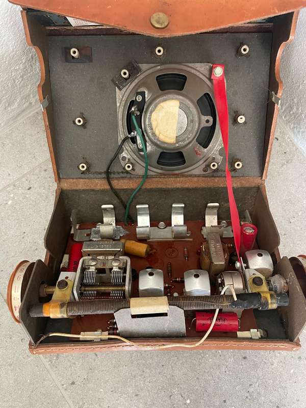 Vintage General Electric All Transistor Radio - Model P750A