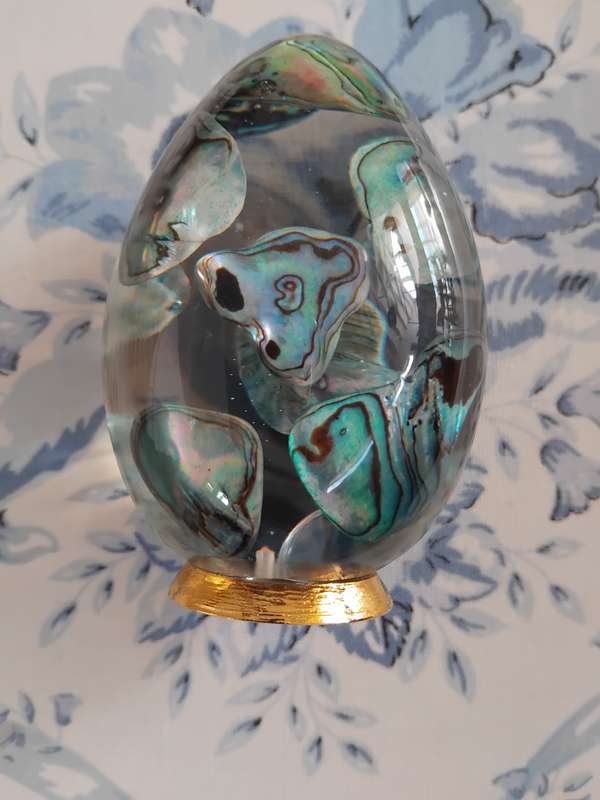 Genuine Paua Shell Paperweight made by Ariki New Zealand.