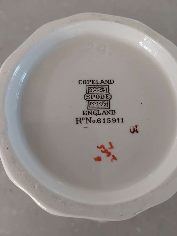 Vintage Copeland Spode "Eden" Teapot with lid Rd No 615911 marks!