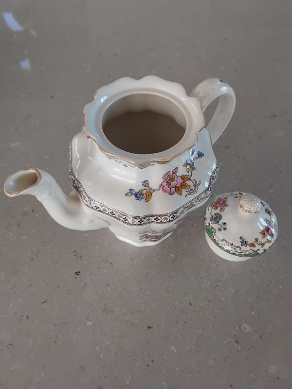 Vintage Copeland Spode "Eden" Teapot with lid Rd No 615911 marks!