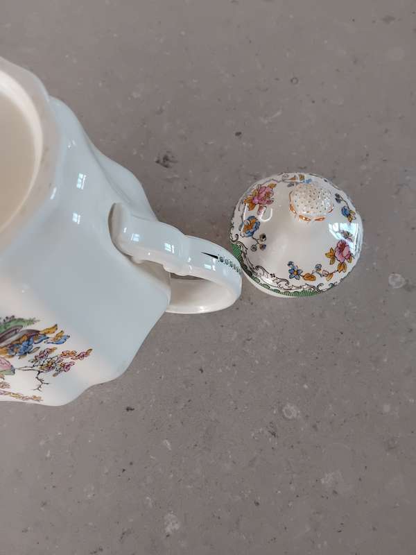 Vintage Copeland Spode "Eden" Teapot with lid Rd No 615911 marks!