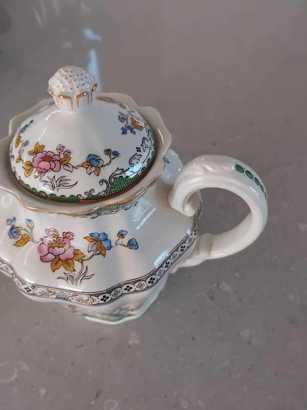 Vintage Copeland Spode "Eden" Teapot with lid Rd No 615911 marks!