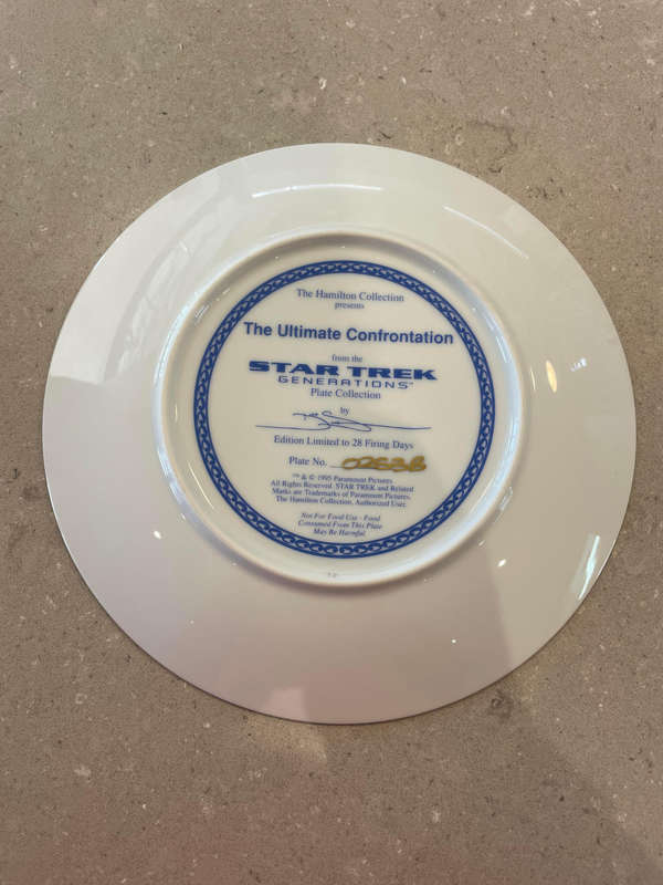 Vintage Star Trek Generations - The Ultimate Confrontation - Collectors Plate