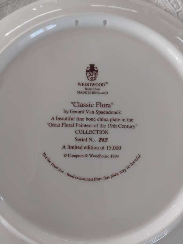 Vintage Wedgwood Bone China Great Floral Painters of the 19th Century Collection Plate.