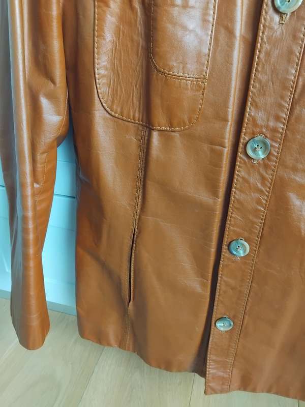 "Vintage" 1970s Safari, Voco Four Button, lined Safari Jacket Men's size 40! France Tan leather!!