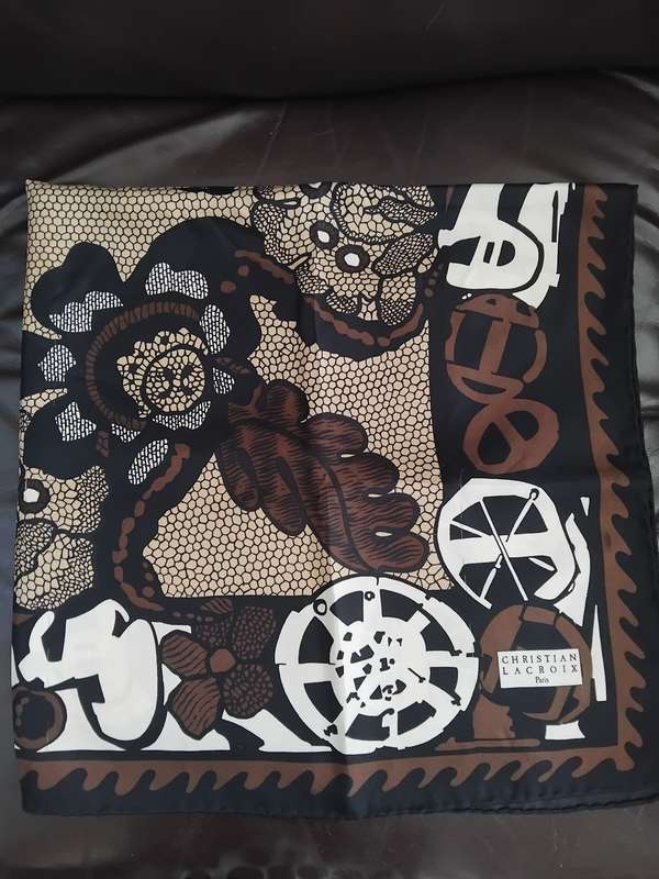 "EXTREMELY RARE" 100% PURE SILK SCARF BY HAUTE COUTURE HOUSE - CHRISTIAN LACROIX Paris!!!!