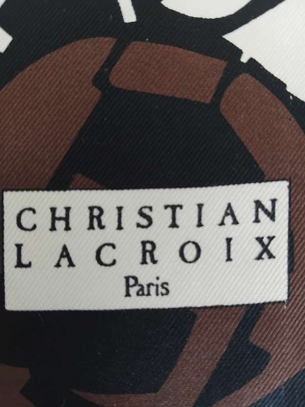 "EXTREMELY RARE" 100% PURE SILK SCARF BY HAUTE COUTURE HOUSE - CHRISTIAN LACROIX Paris!!!!