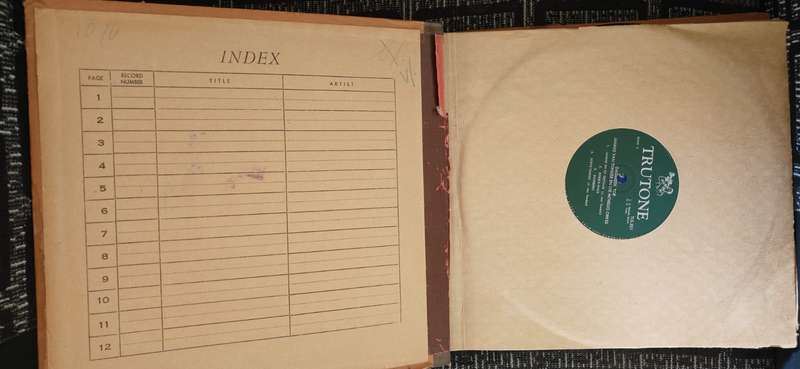 "BOEREMUSIEK" "Long playing" records in an album (11)! Description VERY IMPORTANT.