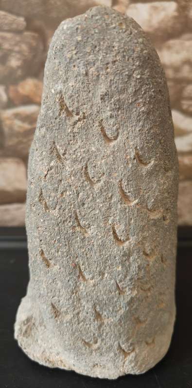 KOOS MALGAS (Owl House, Nieu Bethesda) - Genuine and signed sculpture of an owl!