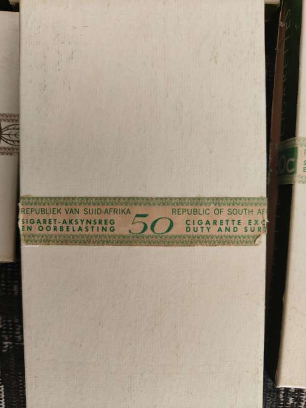 CIGARETTE BOXES - Rembrandt x 8 - with