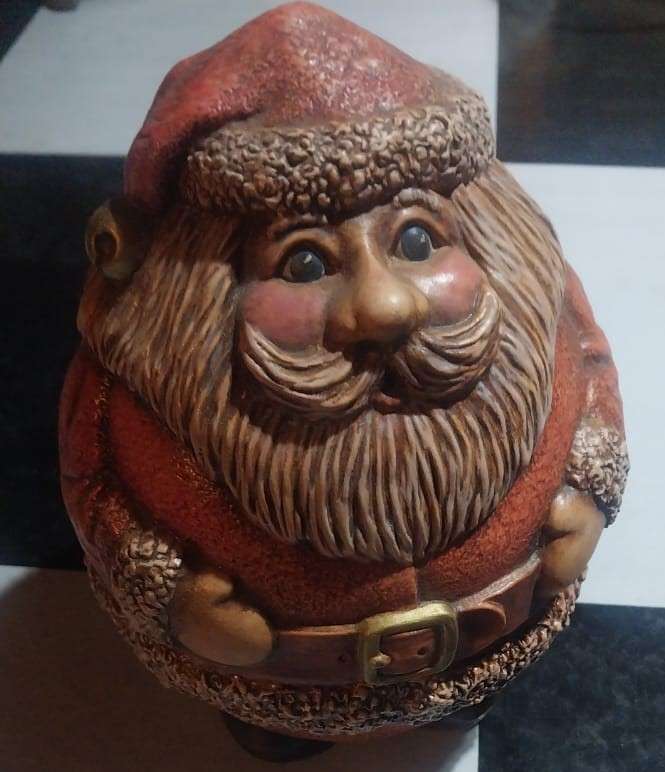 Set of four handmade Santa "Nesting dolls" by Joan Parkins - VIEW DESCRIPTION.