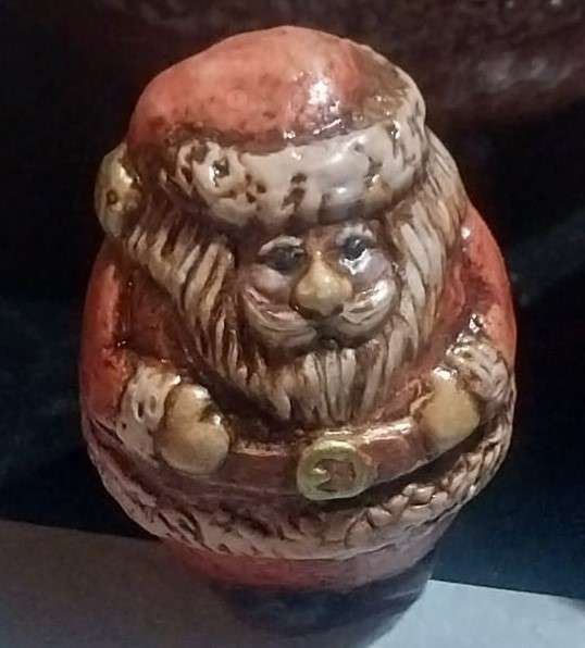 Set of four handmade Santa "Nesting dolls" by Joan Parkins - VIEW DESCRIPTION.