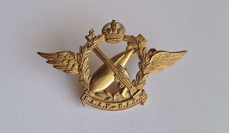 SAAF WWII Navigator Air Gunner Bomb Aimer Badge