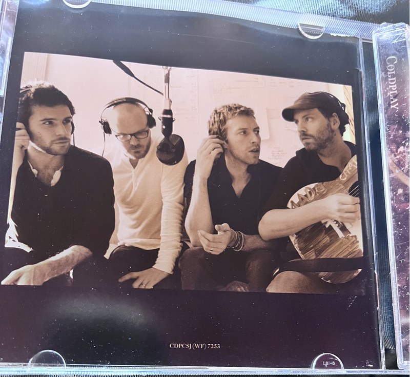 Coldplay - Viva la Vida or Death and all his Friends