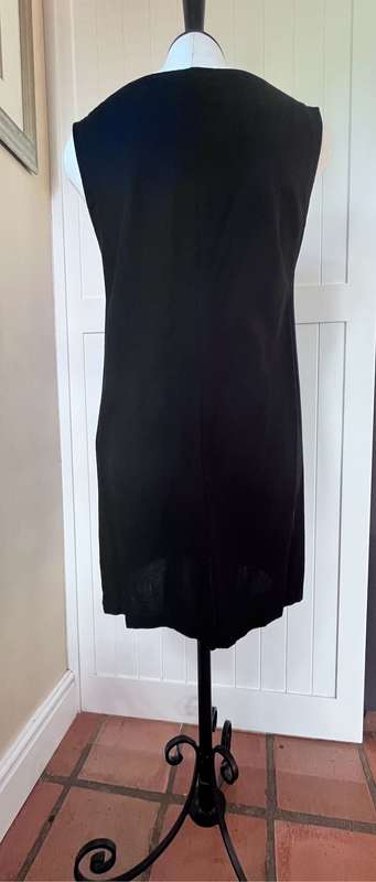 Short black dress with pockets - S