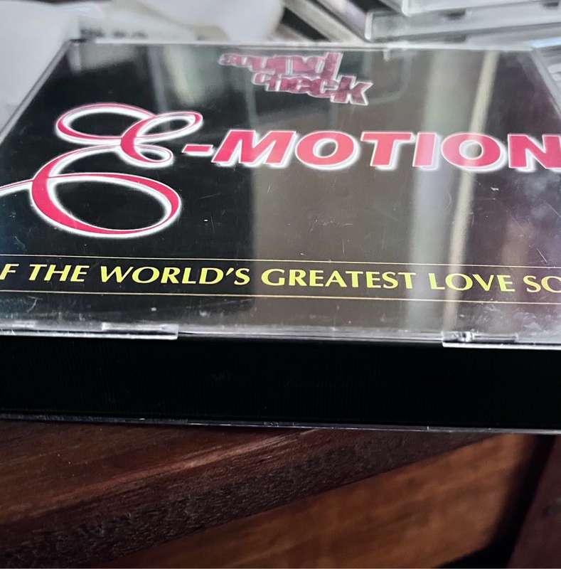 E-Motion 40 of the worlds greatest love songs Soundcheck CDEMBG (WLMD) 1