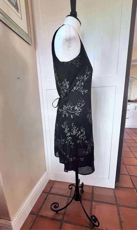 Black chiffon cocktail dress (S)