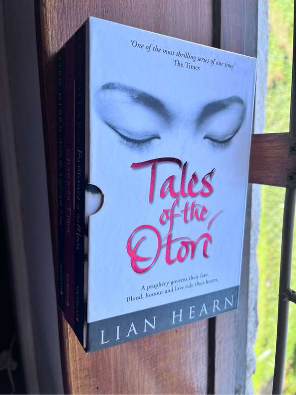Tales of the Otori box set - Lian Hearn