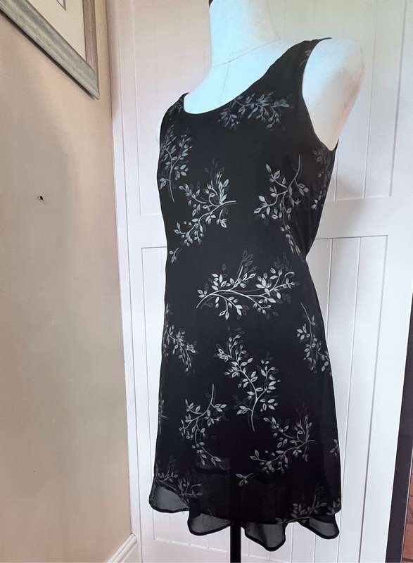 Black chiffon cocktail dress (S)