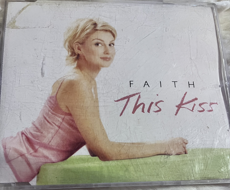 Faith Hill - This Kiss CD single WBSD32