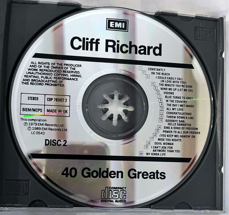 Cliff Richard - 40 Golden Hits CDS7924252