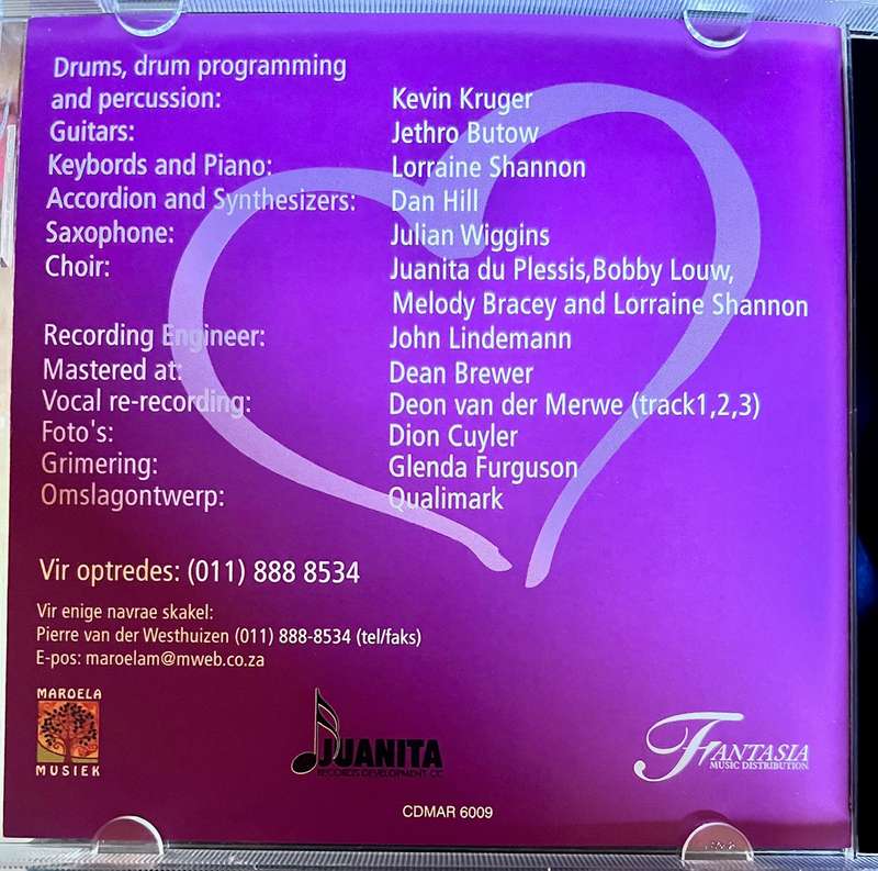 Young Hearts - Juanita du Plessis CDMAR6009