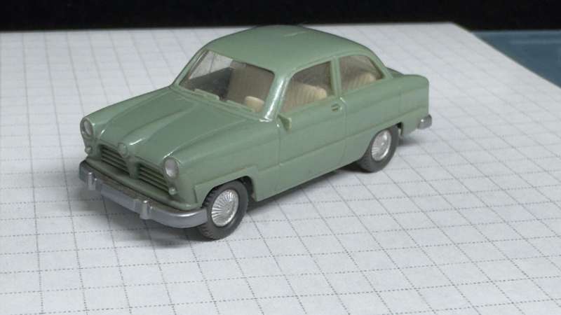 Ford 12M