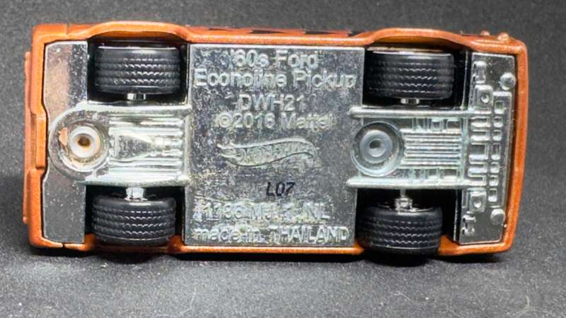 60s Ford Econoline Pickup (Loose) - 2018 50th Anniversary - Favorites 3/10