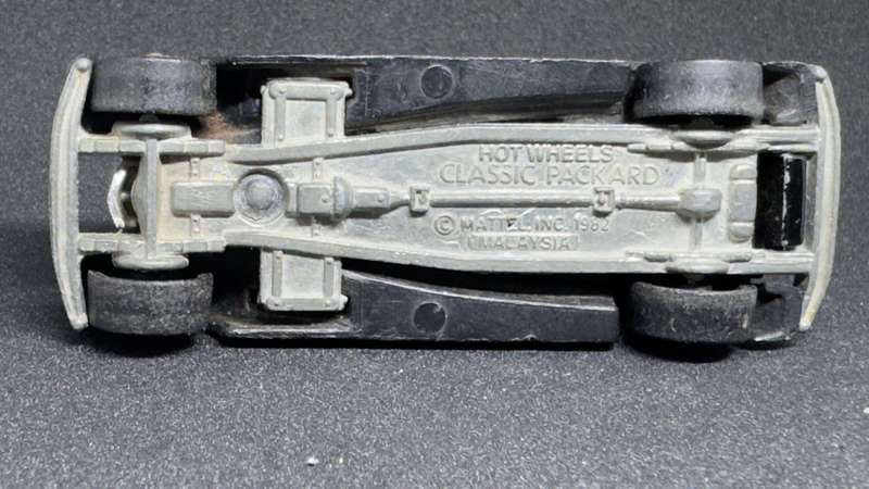 Classic Packard (Loose) - 1983 Hot Wheels Hot One Black w/WW's, Malaysia Casting