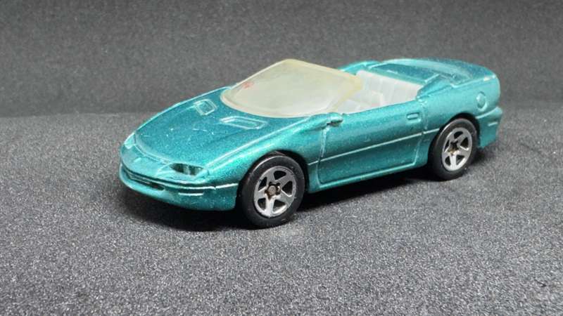Camaro Convertible  - 1995 New Models #8 of 12 Canada/International