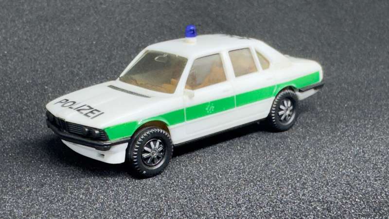 BMW 328i Police Car