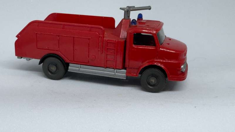 Mercedes -Benz fire truck